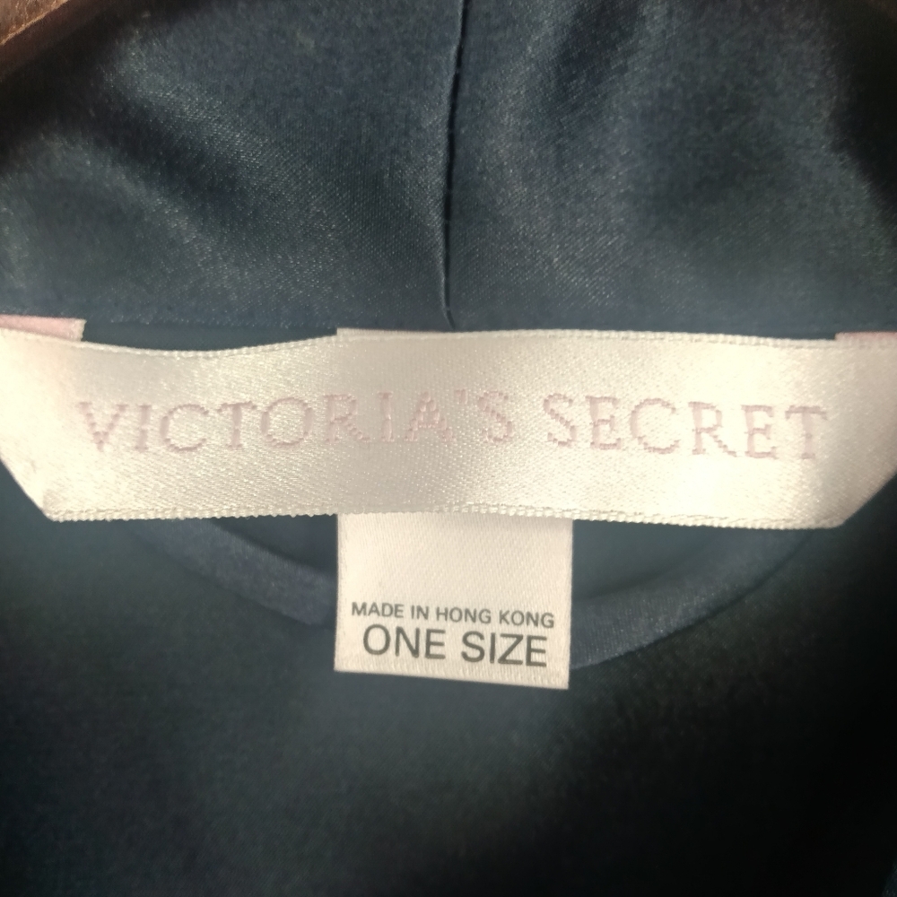 ❌️SOLD❌️Victoria's Secret Women's Belted Satin Kimono Robe One Size - Picture 9 of 9